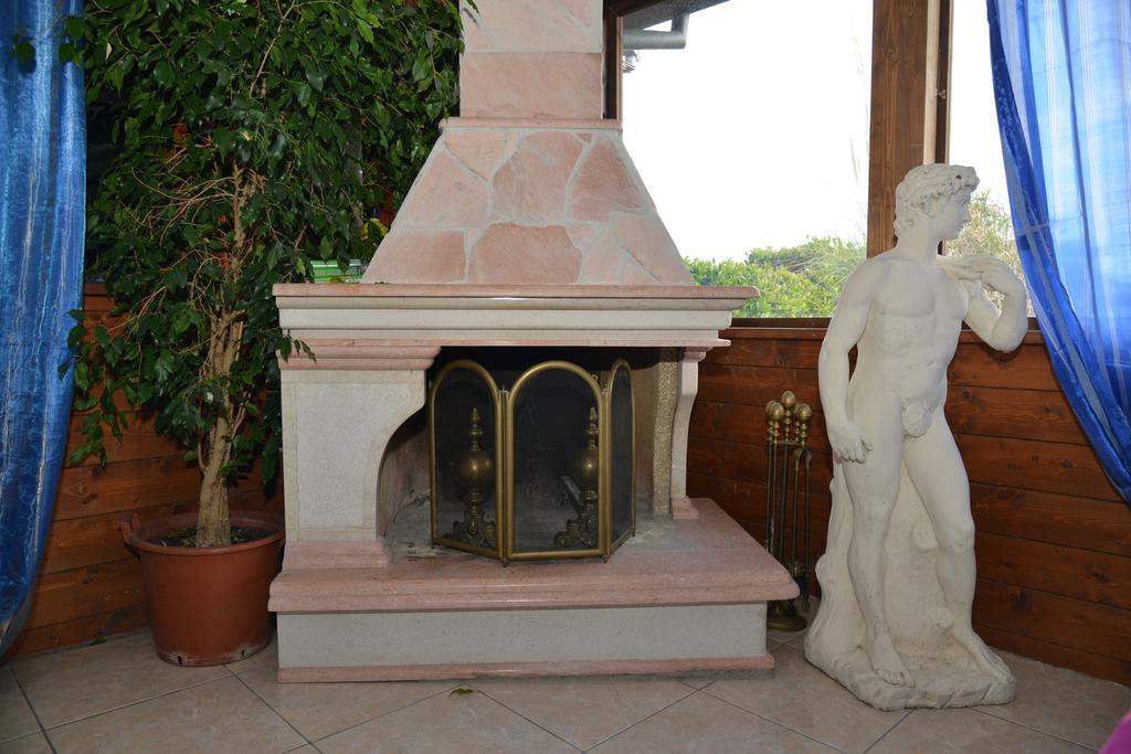 Agriturismo Borgo Dell'Aschetto Marina di Cerveteri Luaran gambar