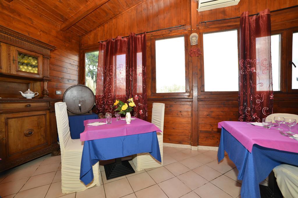 Agriturismo Borgo Dell'Aschetto Marina di Cerveteri Luaran gambar