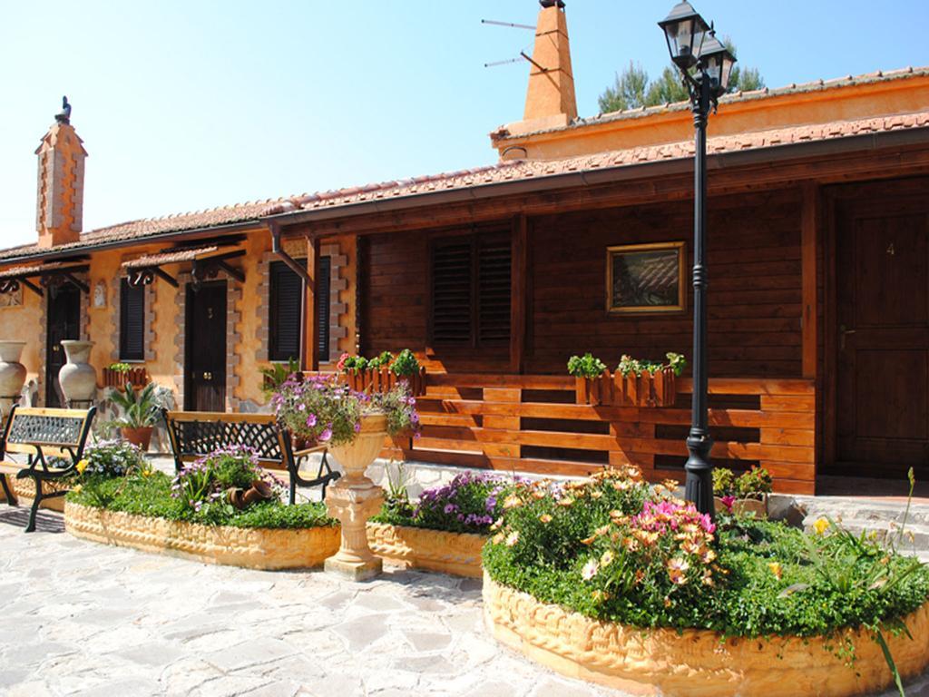 Agriturismo Borgo Dell'Aschetto Marina di Cerveteri Luaran gambar